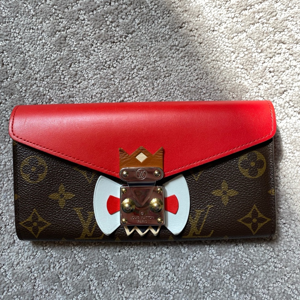Louis Vuitton Sarah Wallet